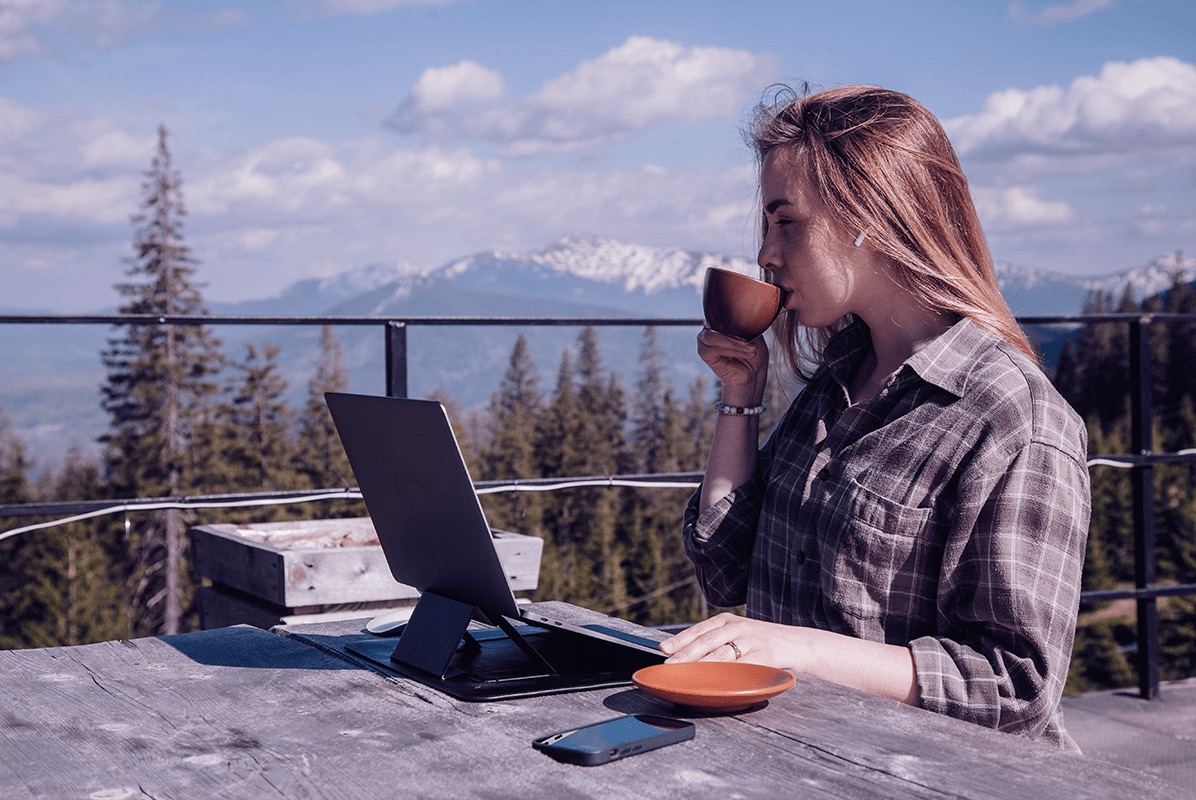 Παρουσίαση λειτουργίας cloud PBX σε επιχείρηση.