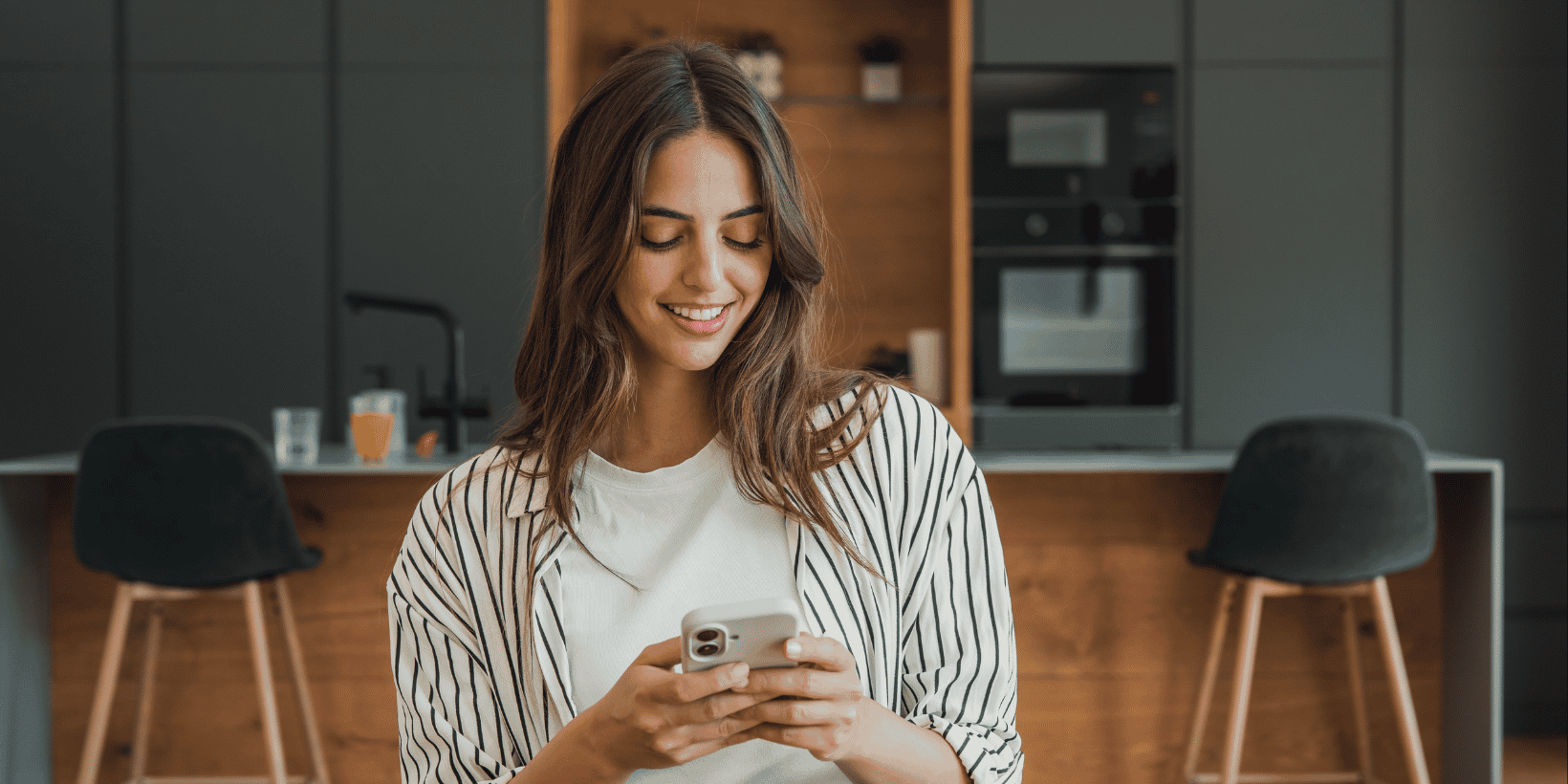 Εικόνα που υποστηρίζει το θέμα του international SMS termination, της παγκόσμιας κάλυψης και της αξιόπιστης δρομολόγησης SMS traffic προς mobile networks.